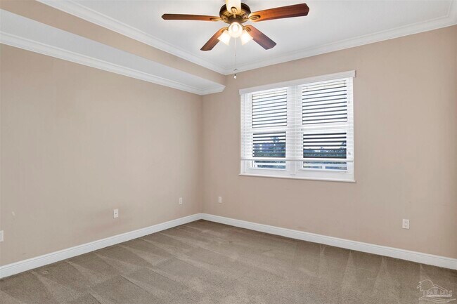 Building Photo - 612 Lost Key Dr