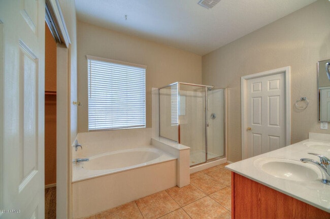 Building Photo - 26237 N 74th Ln