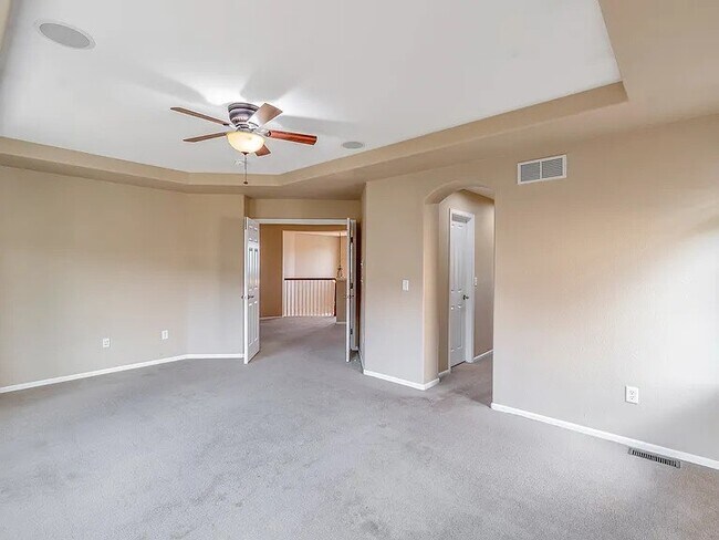 Building Photo - 5255 Clovervale Cir