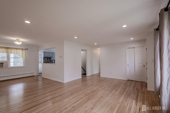 Building Photo - 77 Irvington Ave