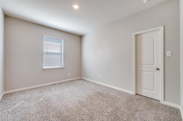 Building Photo - 421 Harbor Oaks Dr