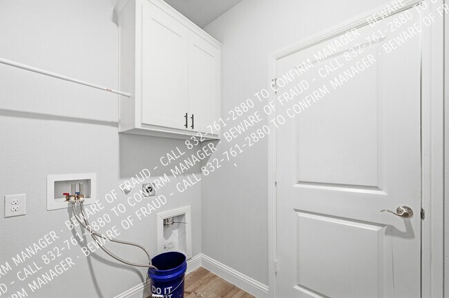 Building Photo - 248 Waters Rdg Dr