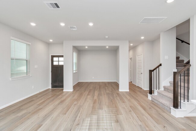 Building Photo - 1526 Parkland Oak Dr