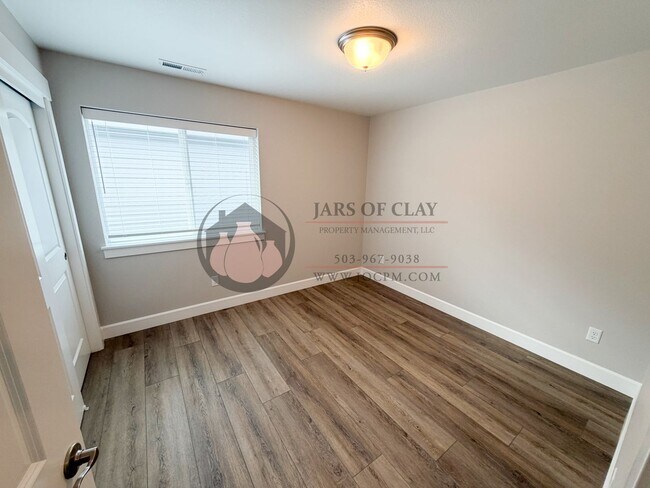 Building Photo - 1333/1335 Oppek St NE #2023-LL765