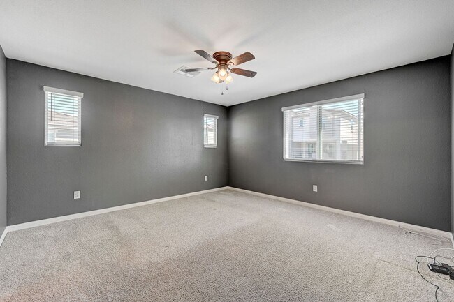 Building Photo - 2021 TOWNHOME IN GATED COMMUNITY N LAS VEGAS