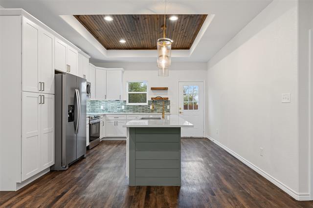 Building Photo - 5623 Barkridge Dr