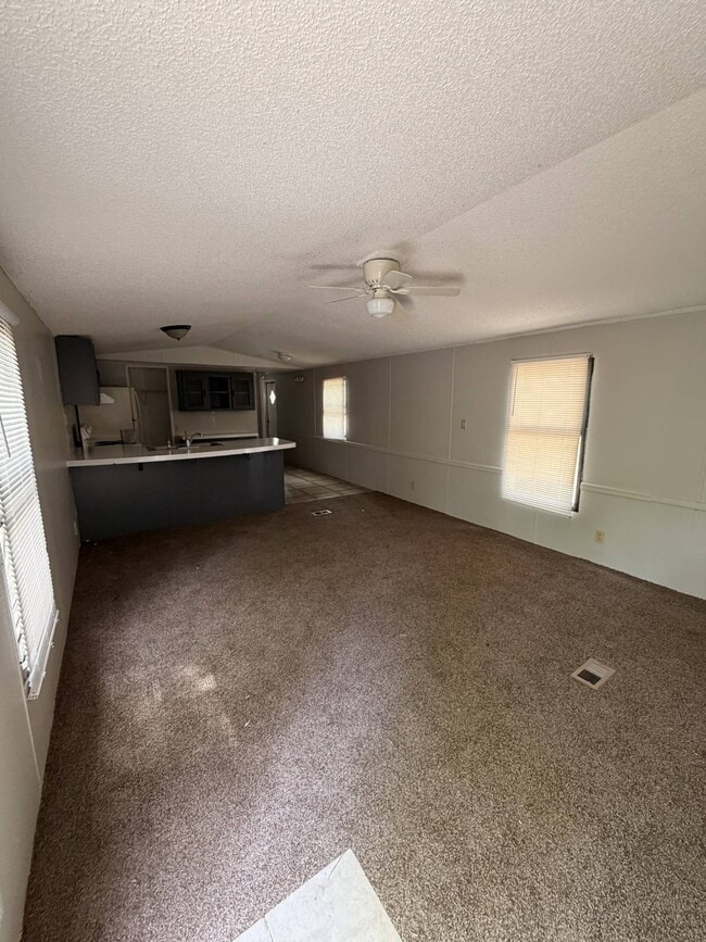 Building Photo - 48 Jenny's Way