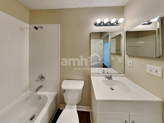 Building Photo - 1520 Irishwood Ct