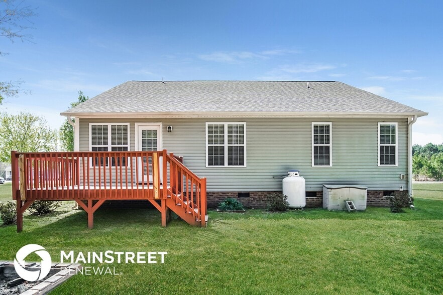 Building Photo - 153 Tangueray Dr