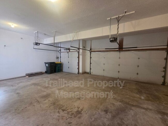 Building Photo - 14002 Goodman St
