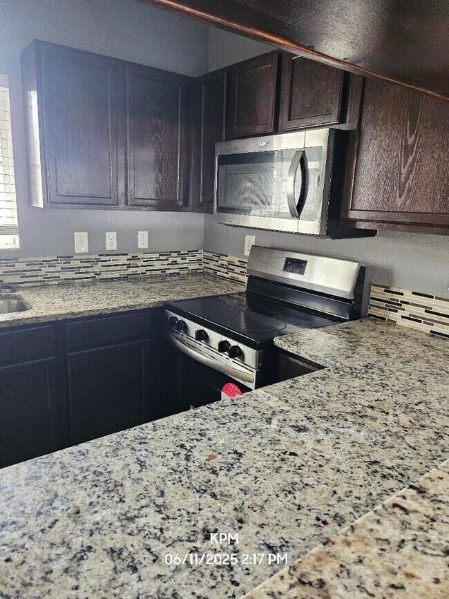 Building Photo - 1109 Colonial Palms Way