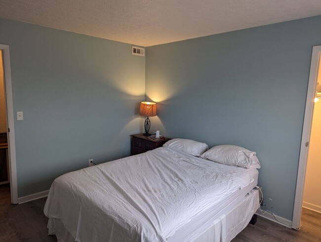 Building Photo - 2BR Condo in West Chester, **Pet Friendly-...
