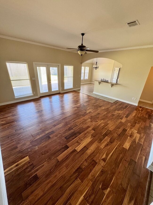 Building Photo - Home in Savannah Place