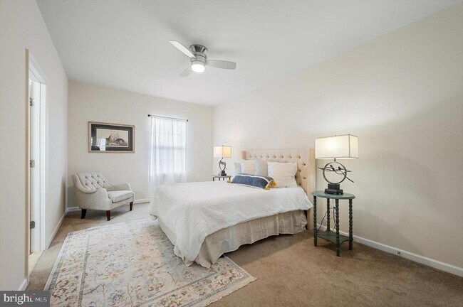 Building Photo - 203 Starry Way Dr
