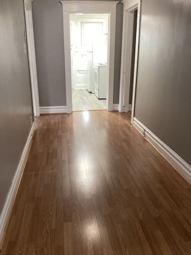 Building Photo - 248-250 E. Main St