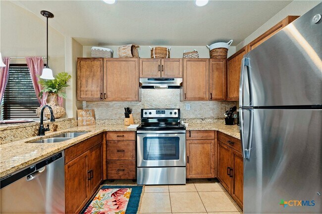 Building Photo - 1110 Diamondhead Dr