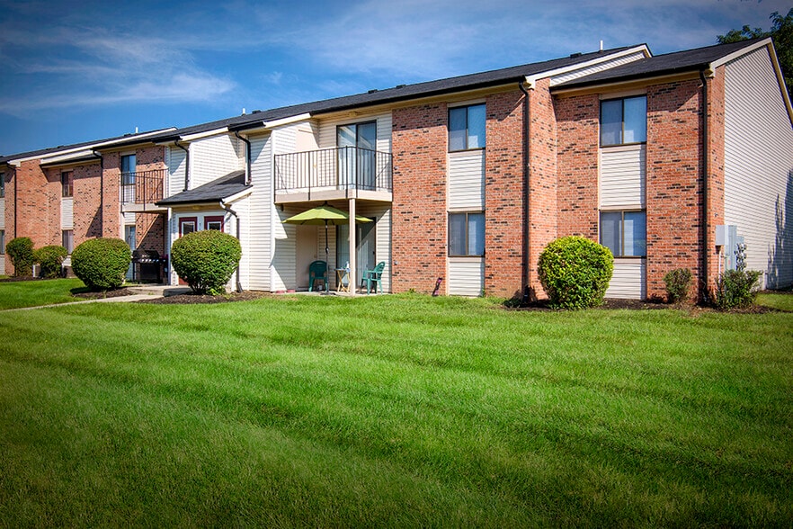 Emerson Village 5140 Emerson Village Pl Indianapolis IN 46237