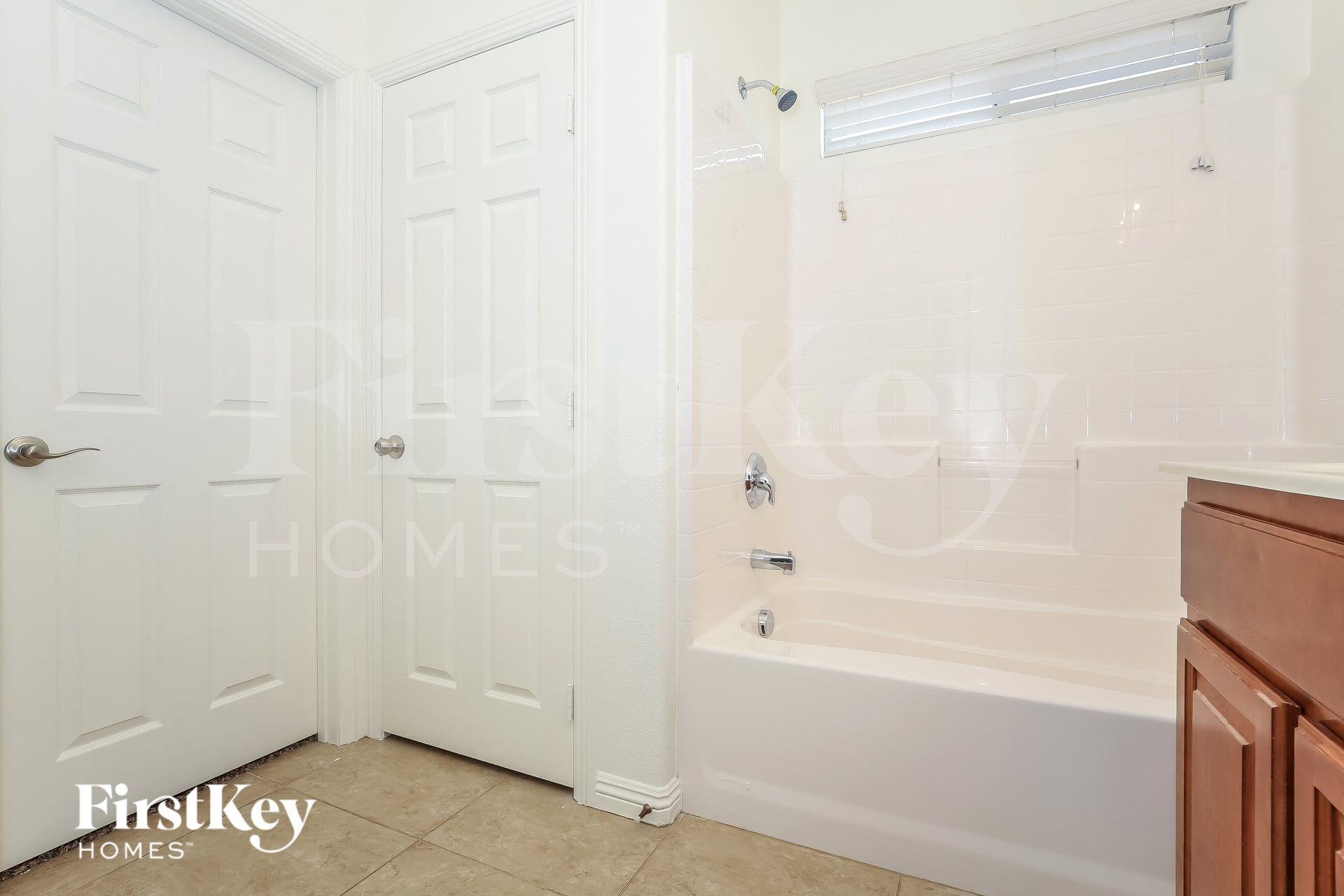 Building Photo - 4532 Silverwind Rd
