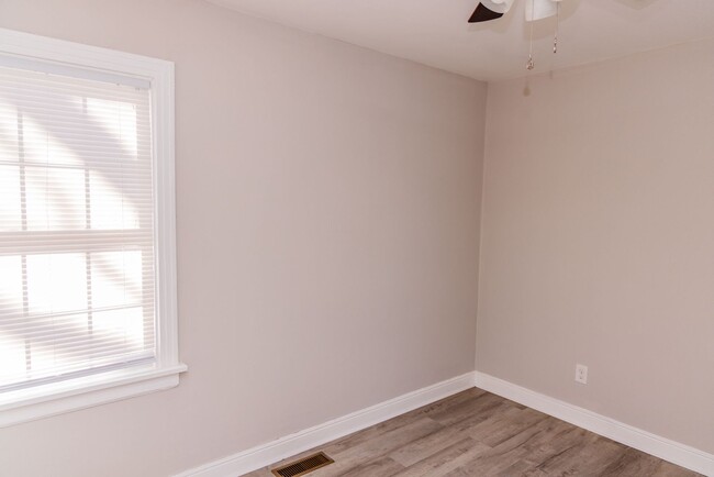Building Photo - 1405 Winder St