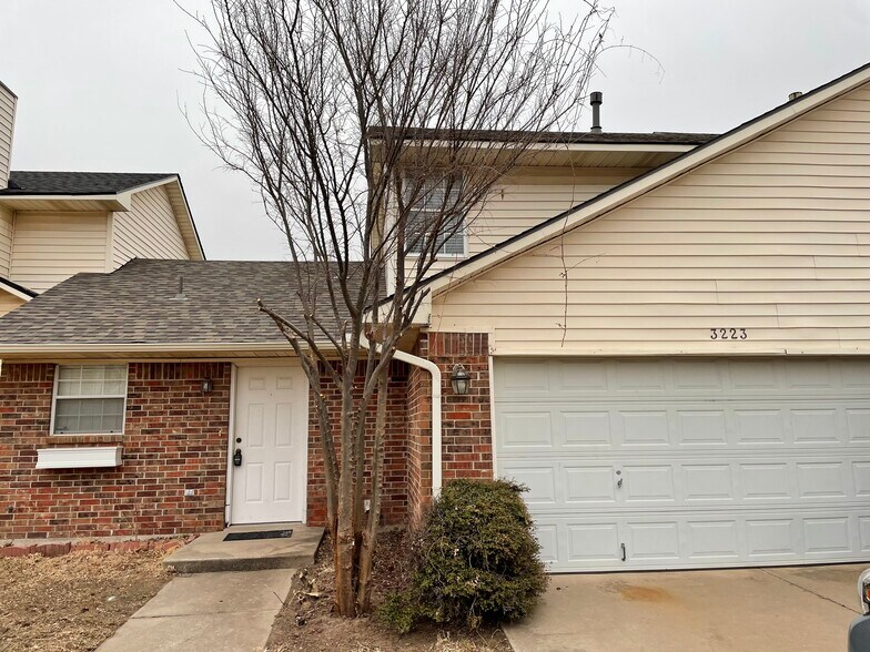 Building Photo - 3223 Barley Ct