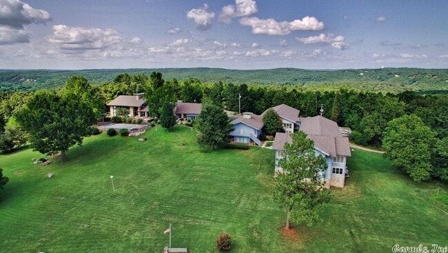 Building Photo - 405 Chickasha Dr