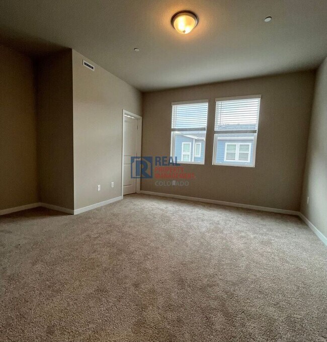 Building Photo - 2721 Spring Creek Cir