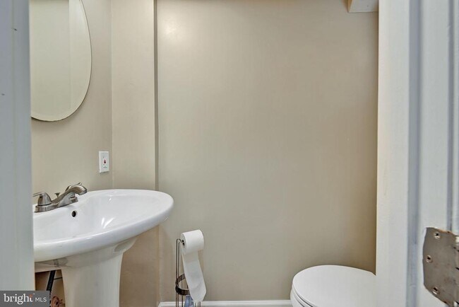 Building Photo - 4607 North Capitol St NE