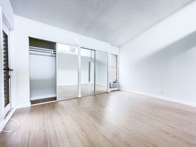 Building Photo - Pet Friendly Mililani Townhouse with Two Parking