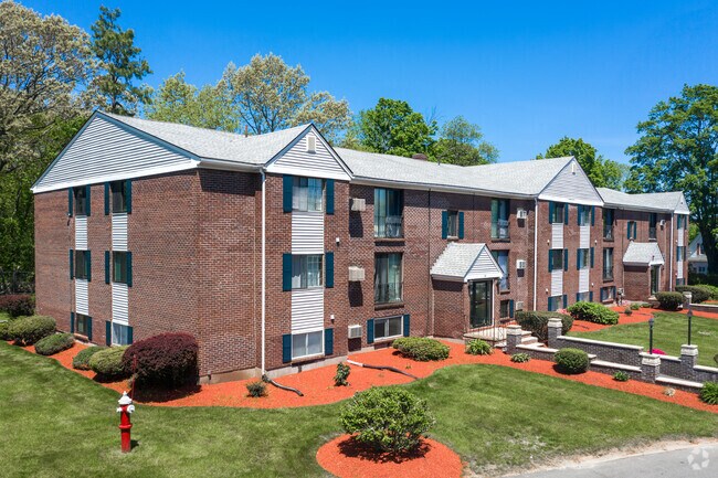 Primary Photo - Pine Brook