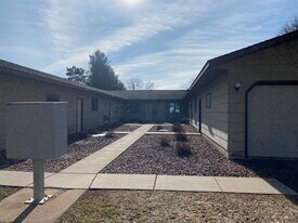 Building Photo - 836 Macomber St