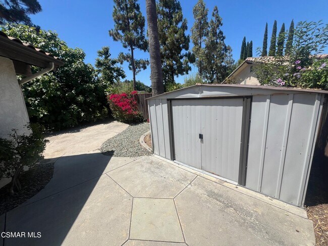 Building Photo - 208 Deerwalk Pl