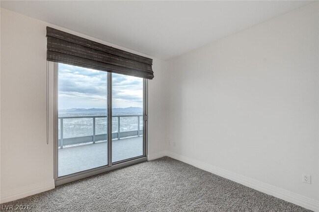 Building Photo - 322 Karen Ave