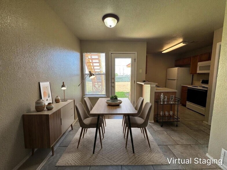 Building Photo - 5702 Greengate Dr