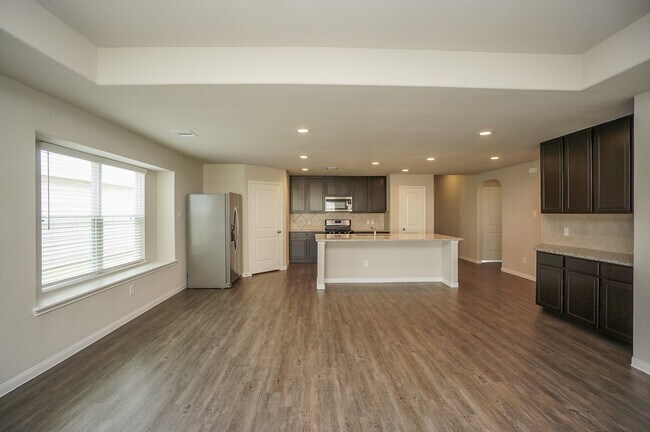 Building Photo - 3331 Rosselli Brush Dr