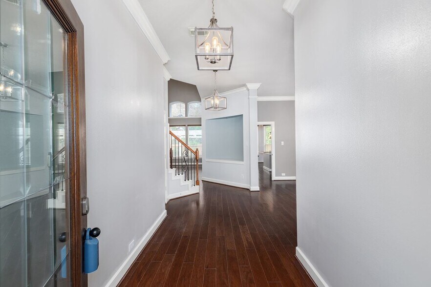 Building Photo - 27 N Arrow Canyon Cir