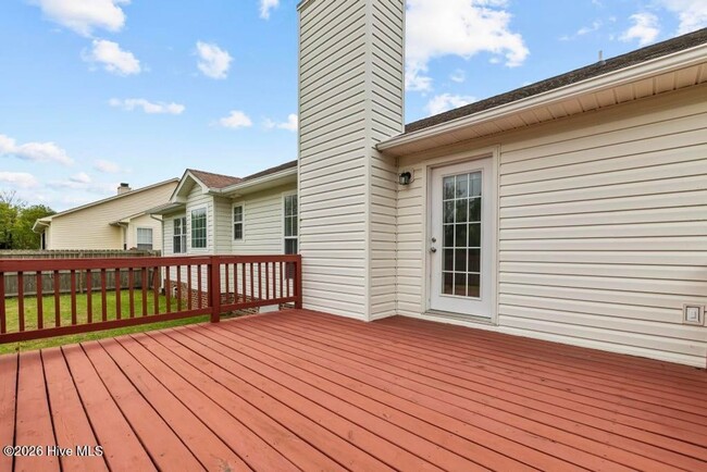 Building Photo - Wonderful Neighborhood with City Convenience!
