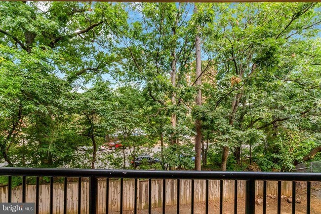 Building Photo - 3307 Wyndham Cir