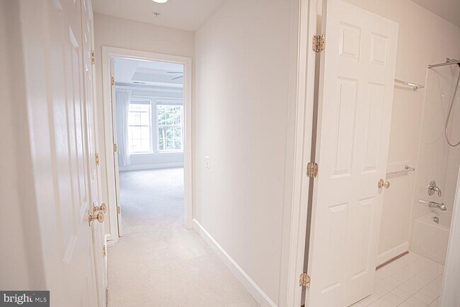 Building Photo - 12910 Ethel Rose Way