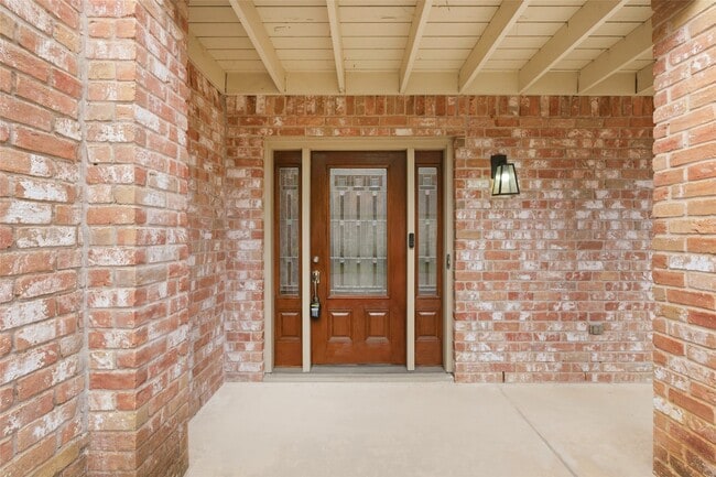 Building Photo - 12635 Ivyforest Dr