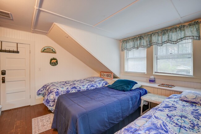 Building Photo - 37 Cranmore Rd