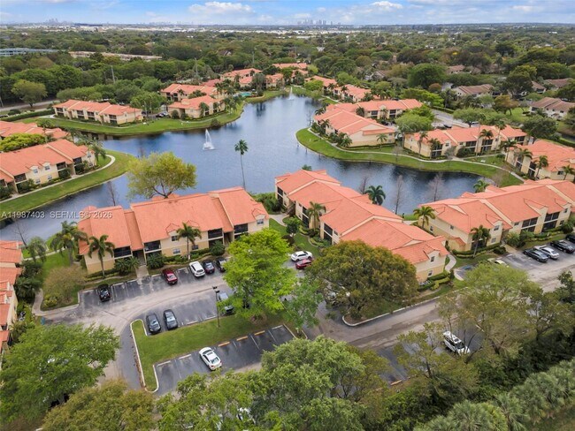 Building Photo - 1247 SW 46th Ave