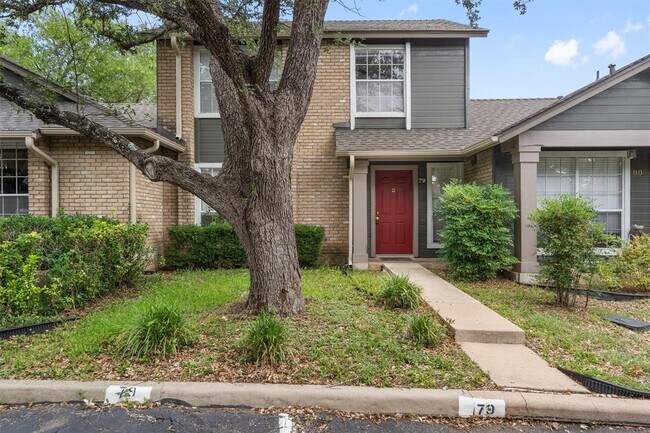 Building Photo - 1015 E Yager Ln