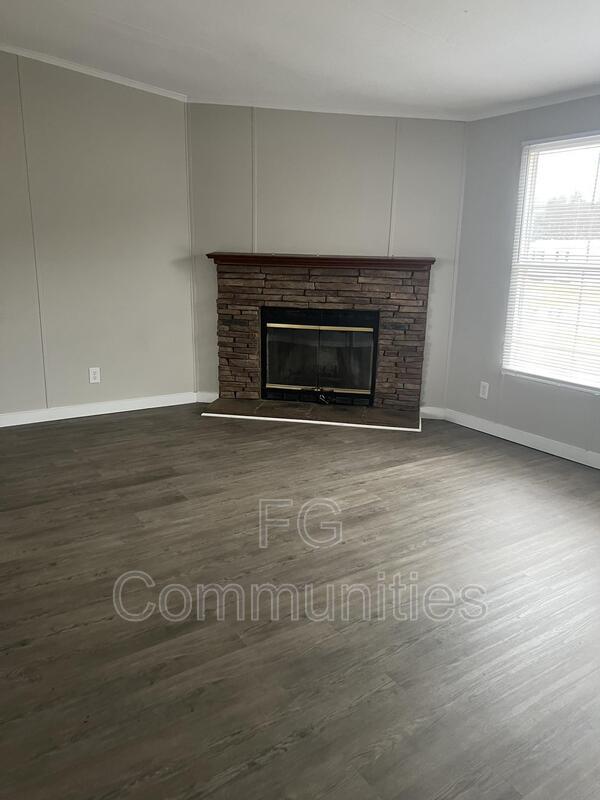 Building Photo - 1547 Race Path Church Rd