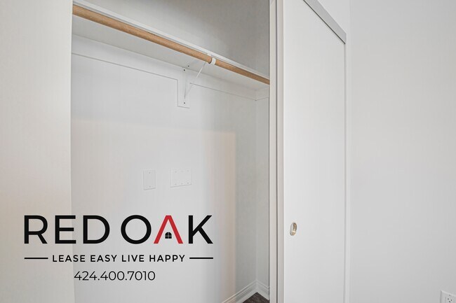 Building Photo - 20200 Sherman Way