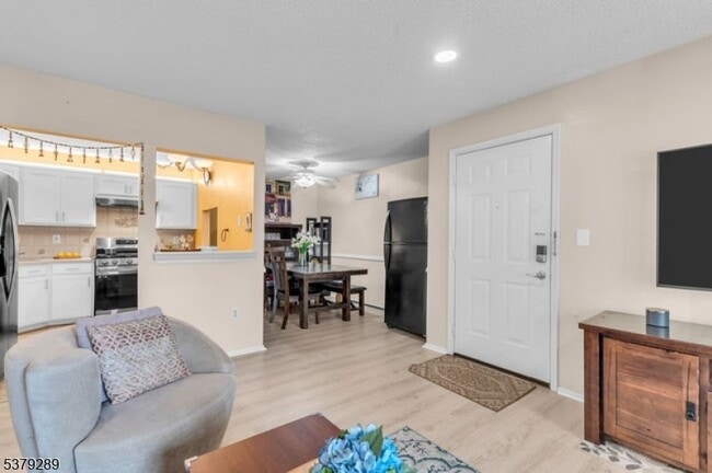 Building Photo - 1509 Longley Ct