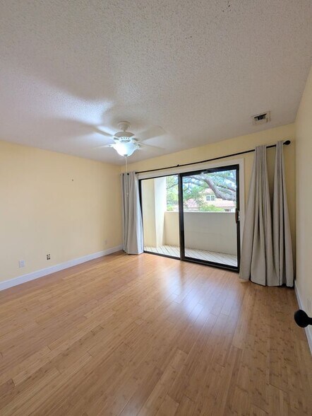 Building Photo - 1154 W Winged Foot Cir