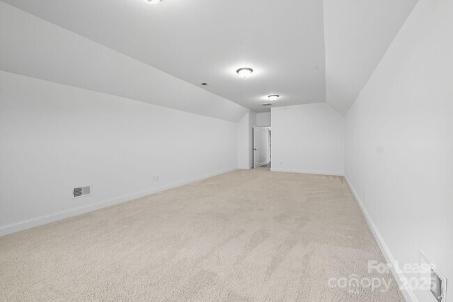 Building Photo - 425 Cassia Ct