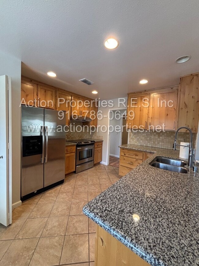 Building Photo - Rocklin 3 Bedroom 2 Bathroom, Single Story...