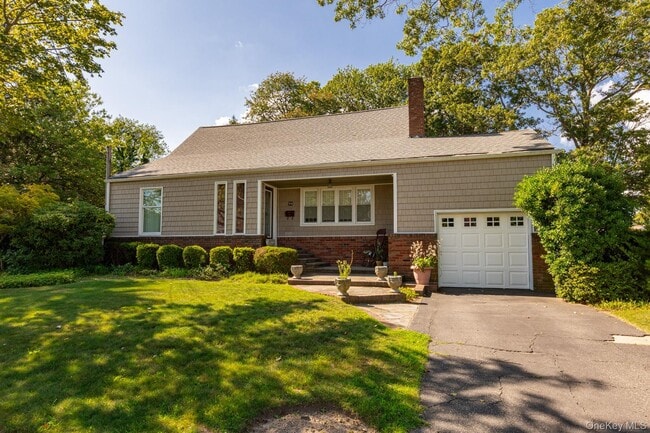 Building Photo - 90 Reade Ave