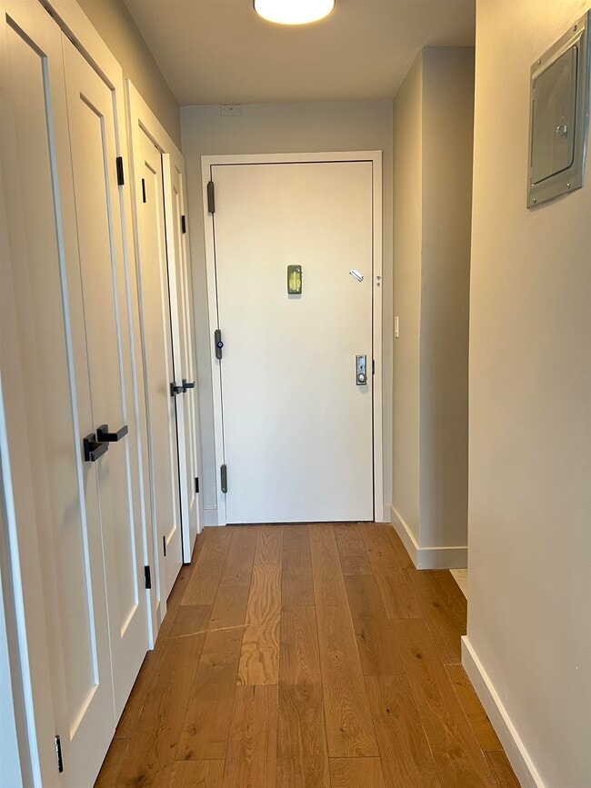 Building Photo - 500 Central Ave